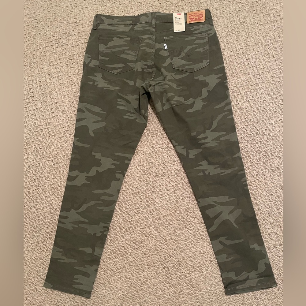 Levi Brand 711 Skinny Ankle Midrise Camo Jeans New with Tags